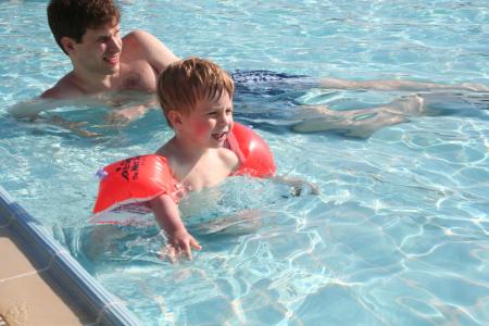 Dans la piscine